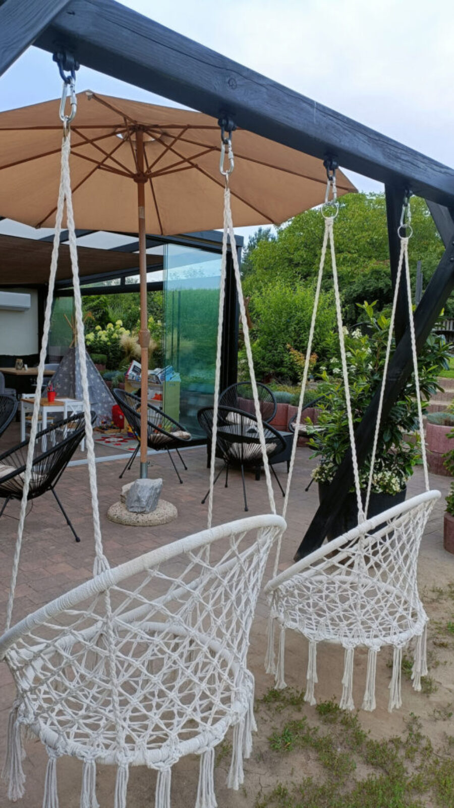 1000044588 1000044588